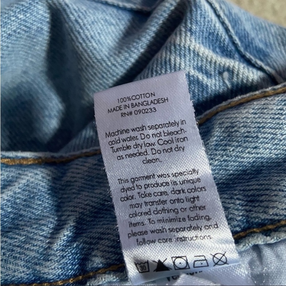PacSun Light Blue High-Rise Distressed Straight Jeans - Picture 5 of 8